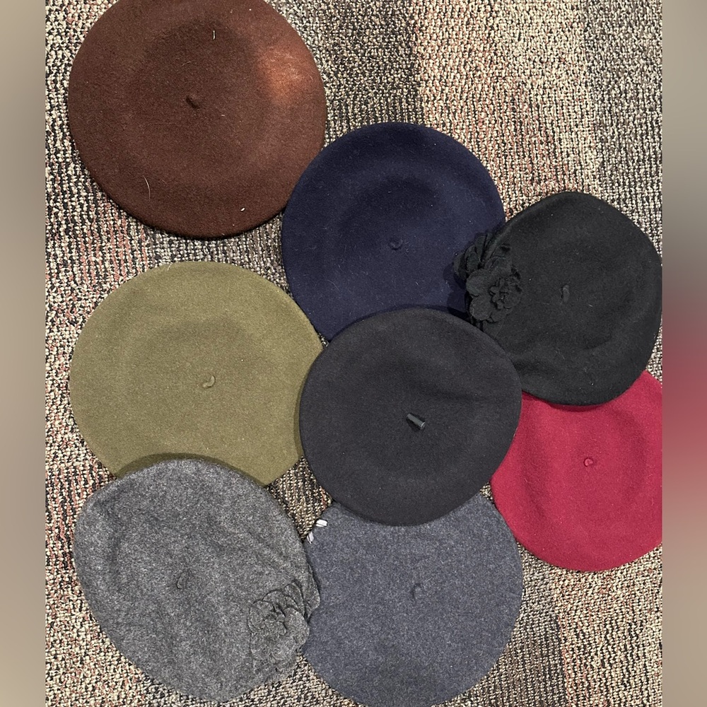 8 wool berets
